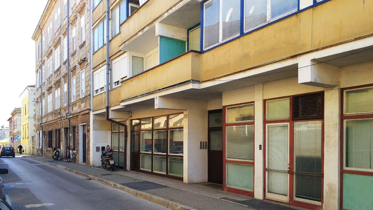 Cosy Apartment Zupanic Pula Exterior photo