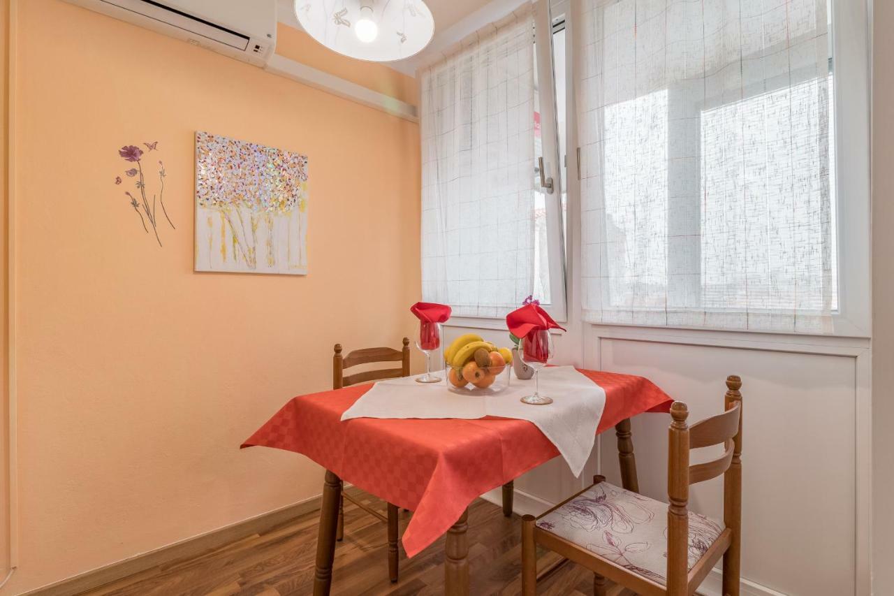 Cosy Apartment Zupanic Pula Exterior photo