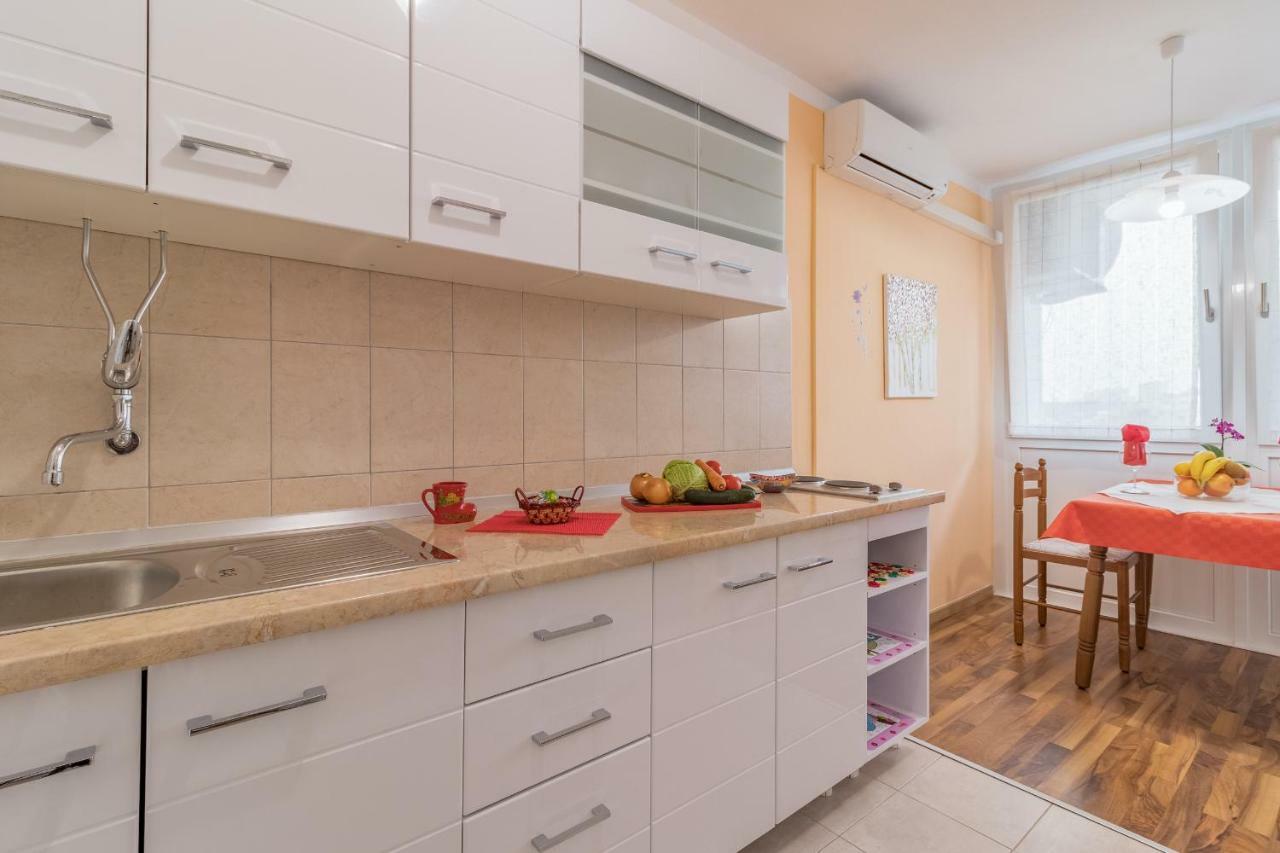 Cosy Apartment Zupanic Pula Exterior photo